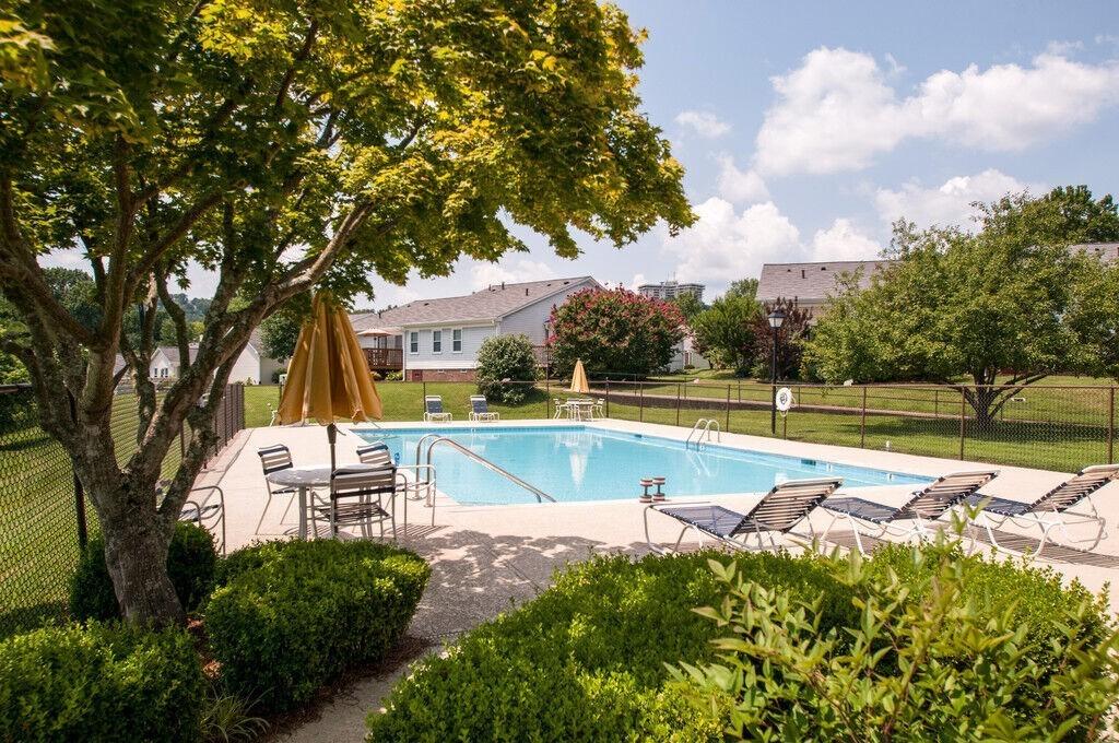 810-Marquette-Dr For Sale