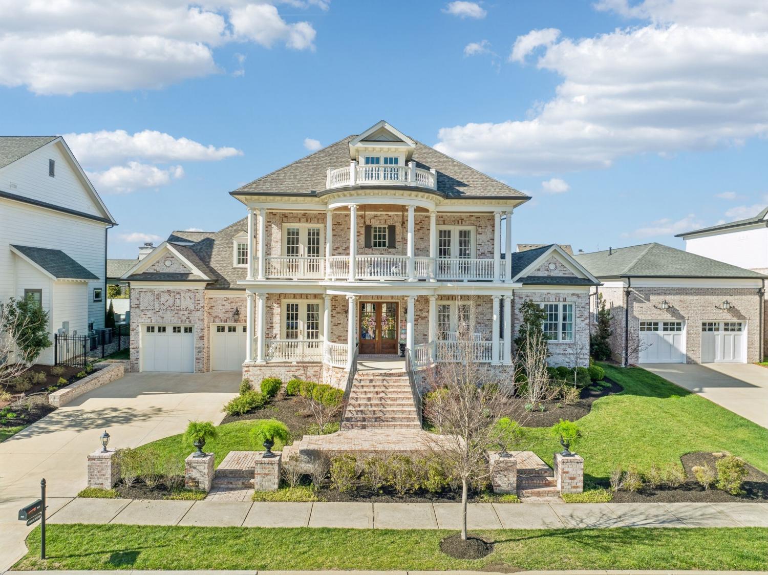 813-Stonewater-Blvd For Sale