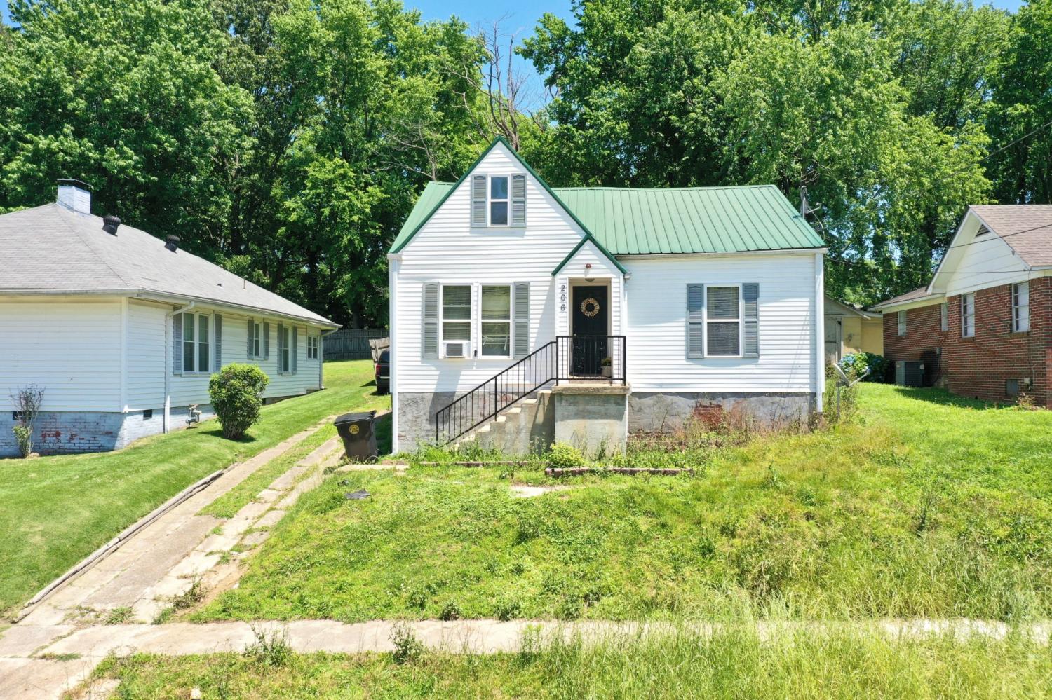 206-Broadway-Ave For Sale