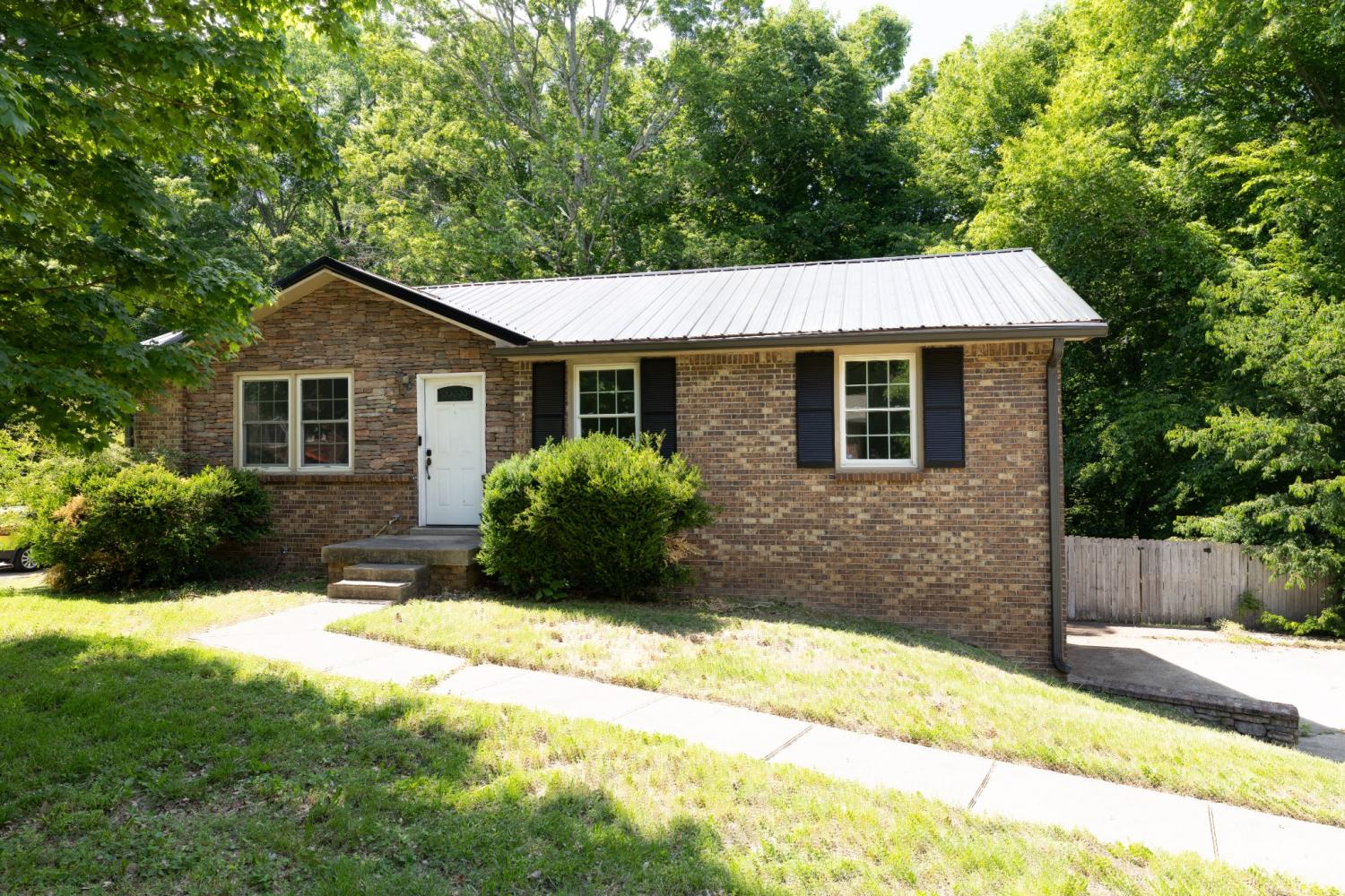 2733-Turner-Ln For Sale
