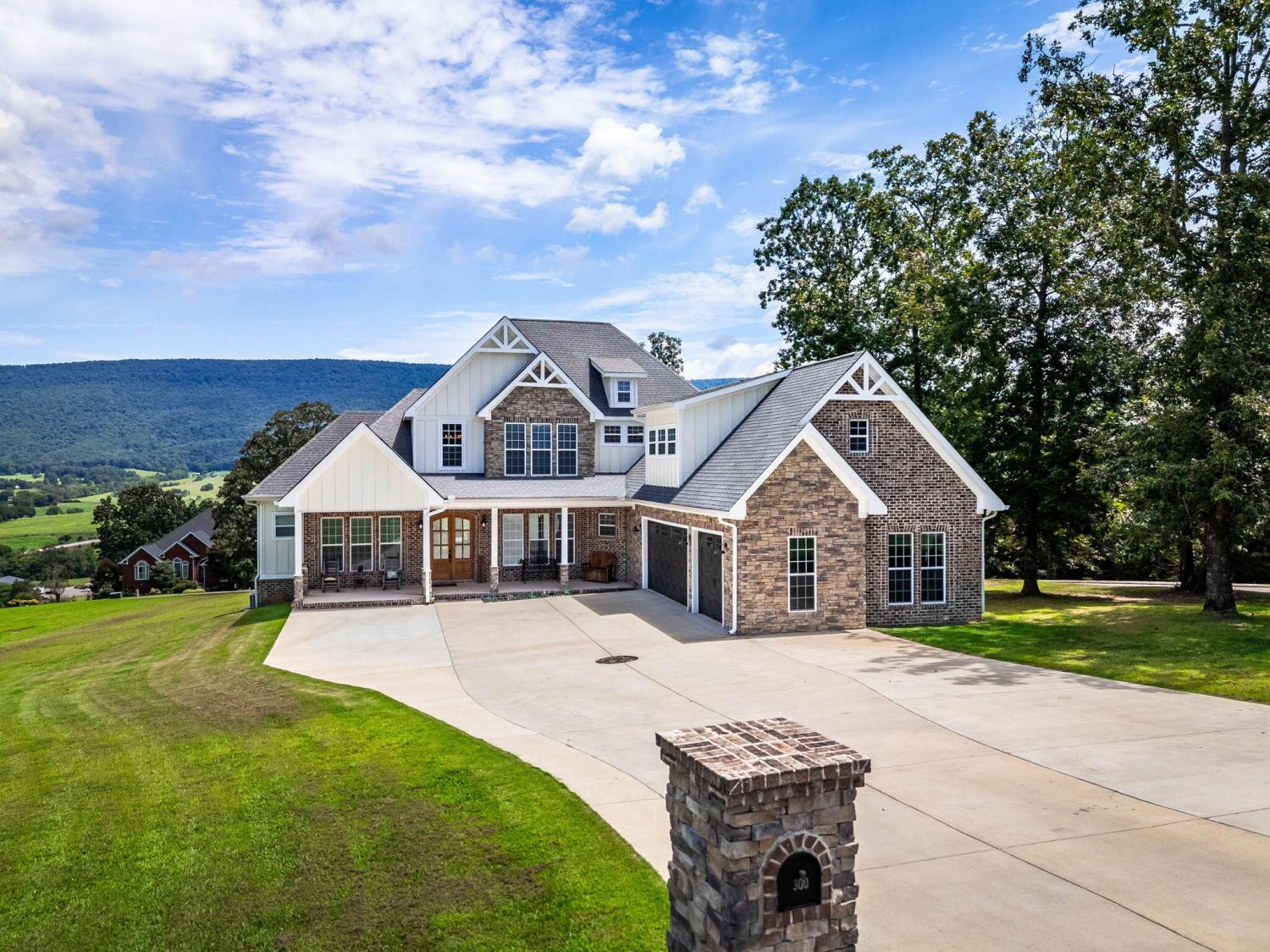 300-Skyhigh-Drive For Sale