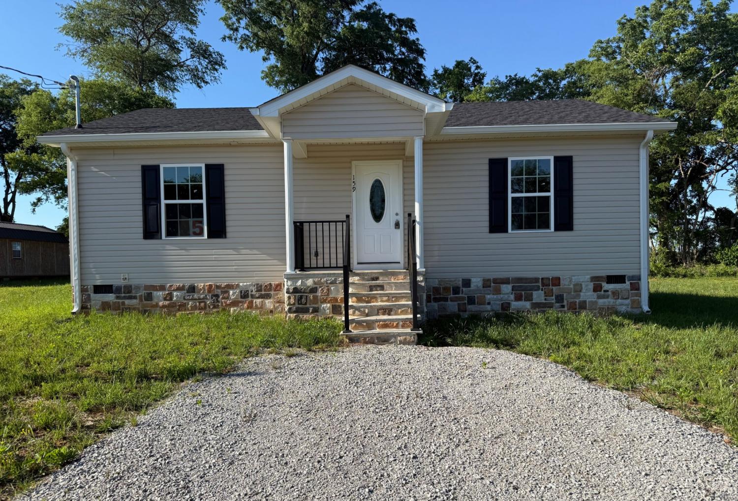 159-Hesselly-Rd For Sale