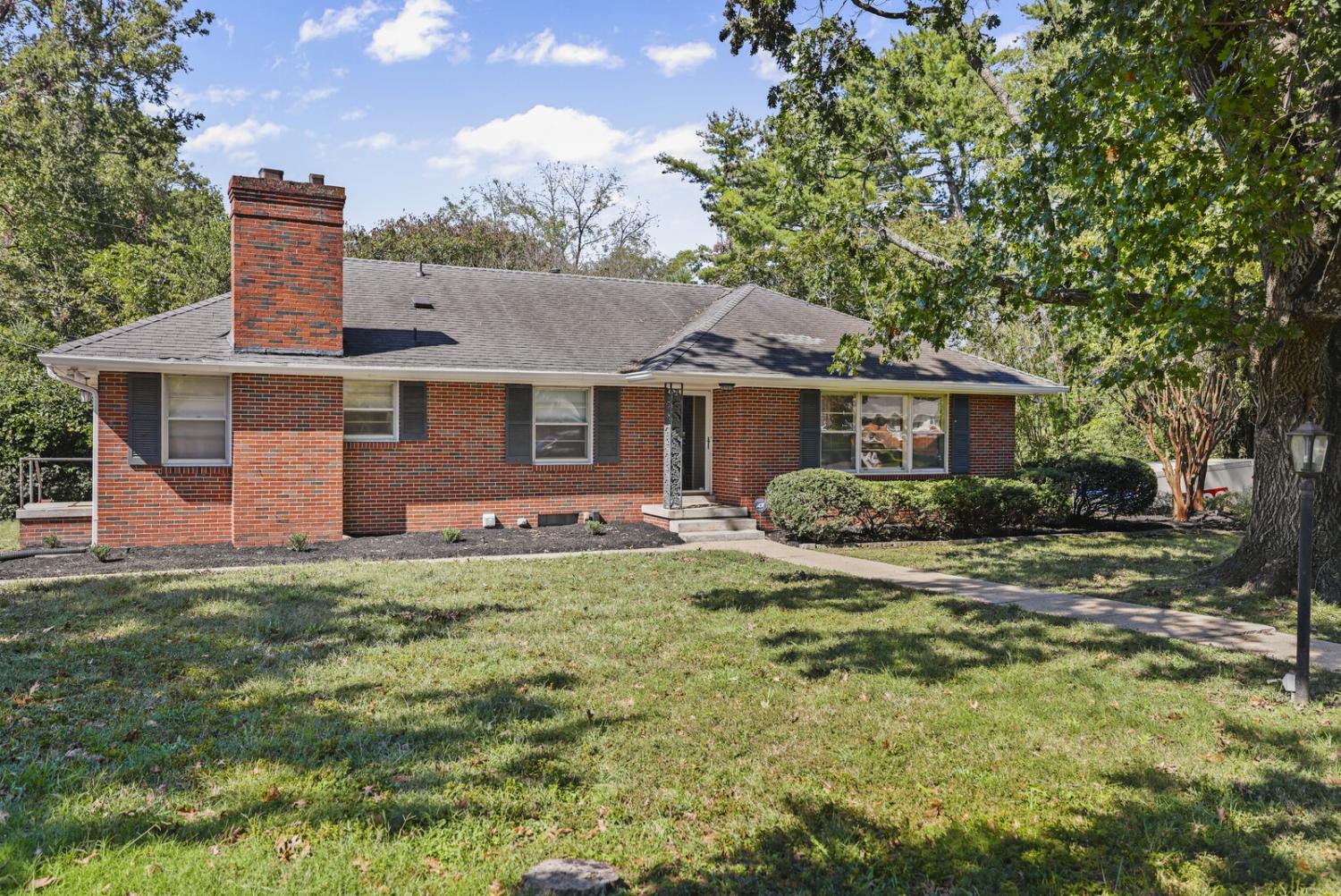 401-Sharondale-Dr For Sale