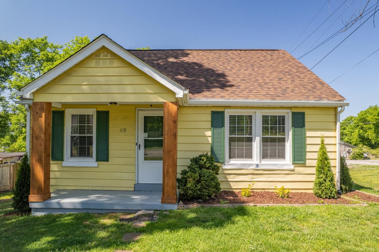 Whitthorne Middle School Property for Sale