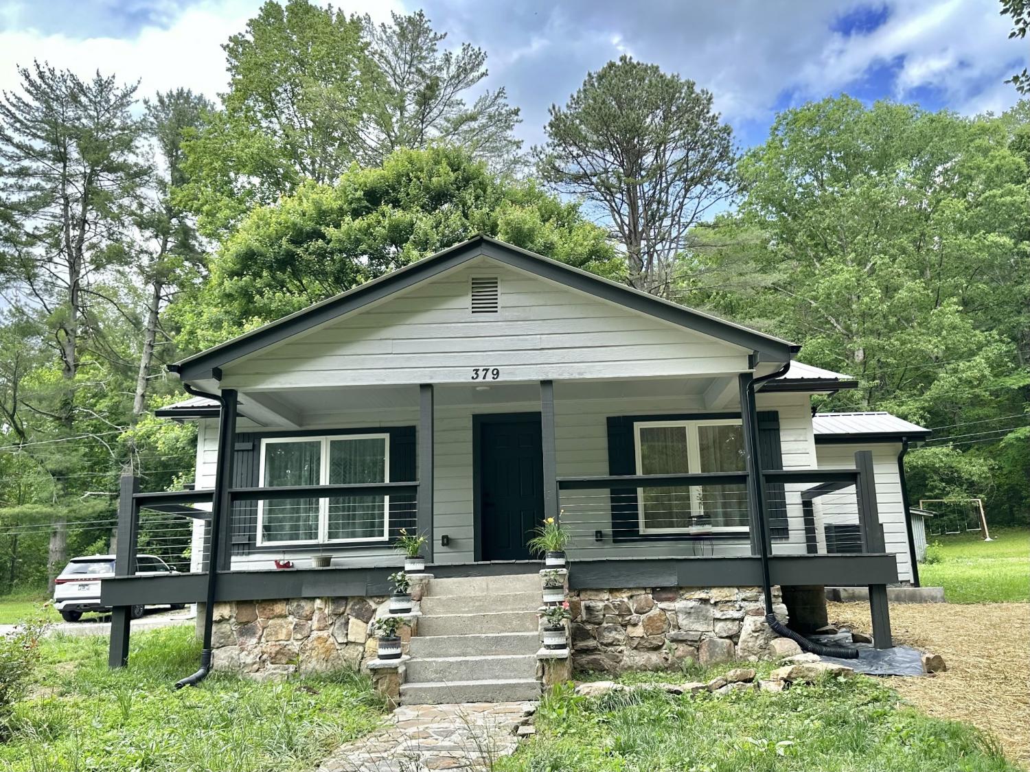 379-Thompson-Ln For Sale