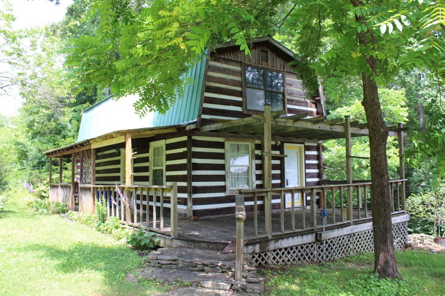 864-Pleasant-Shade-Ln For Sale