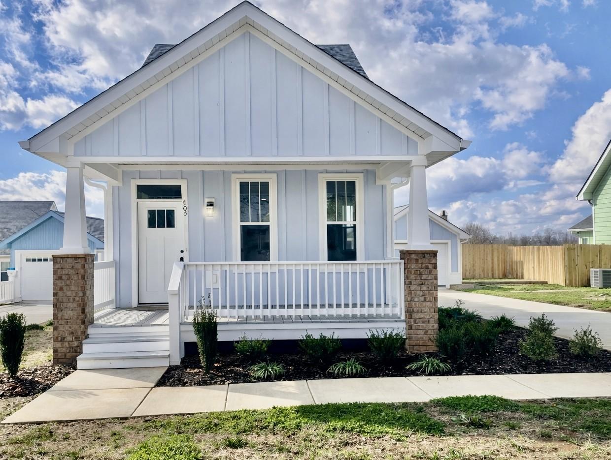 105-Shephard-St--N For Sale