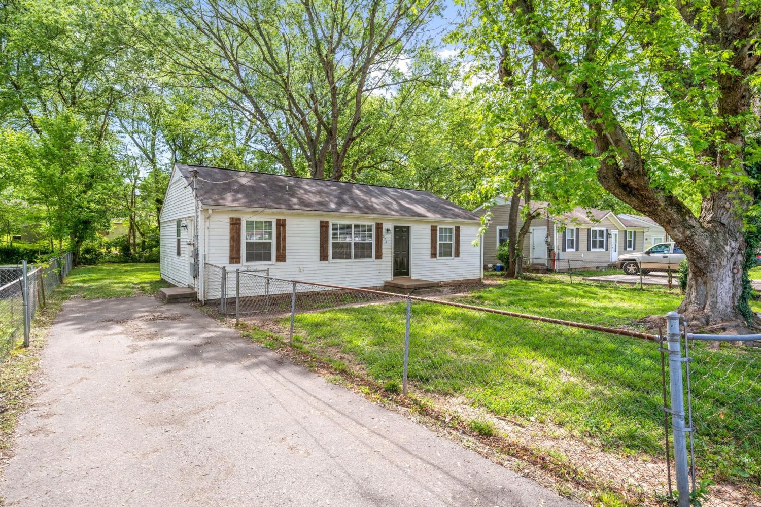 228-Tobacco-Rd For Sale