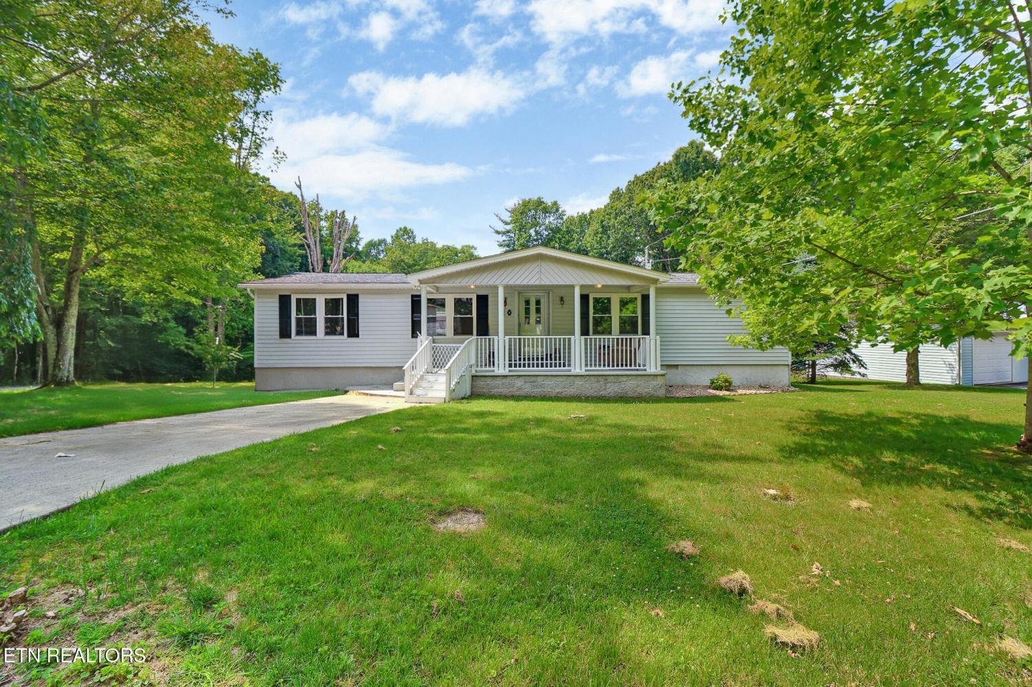 20-Robin-Hood-Lane For Sale