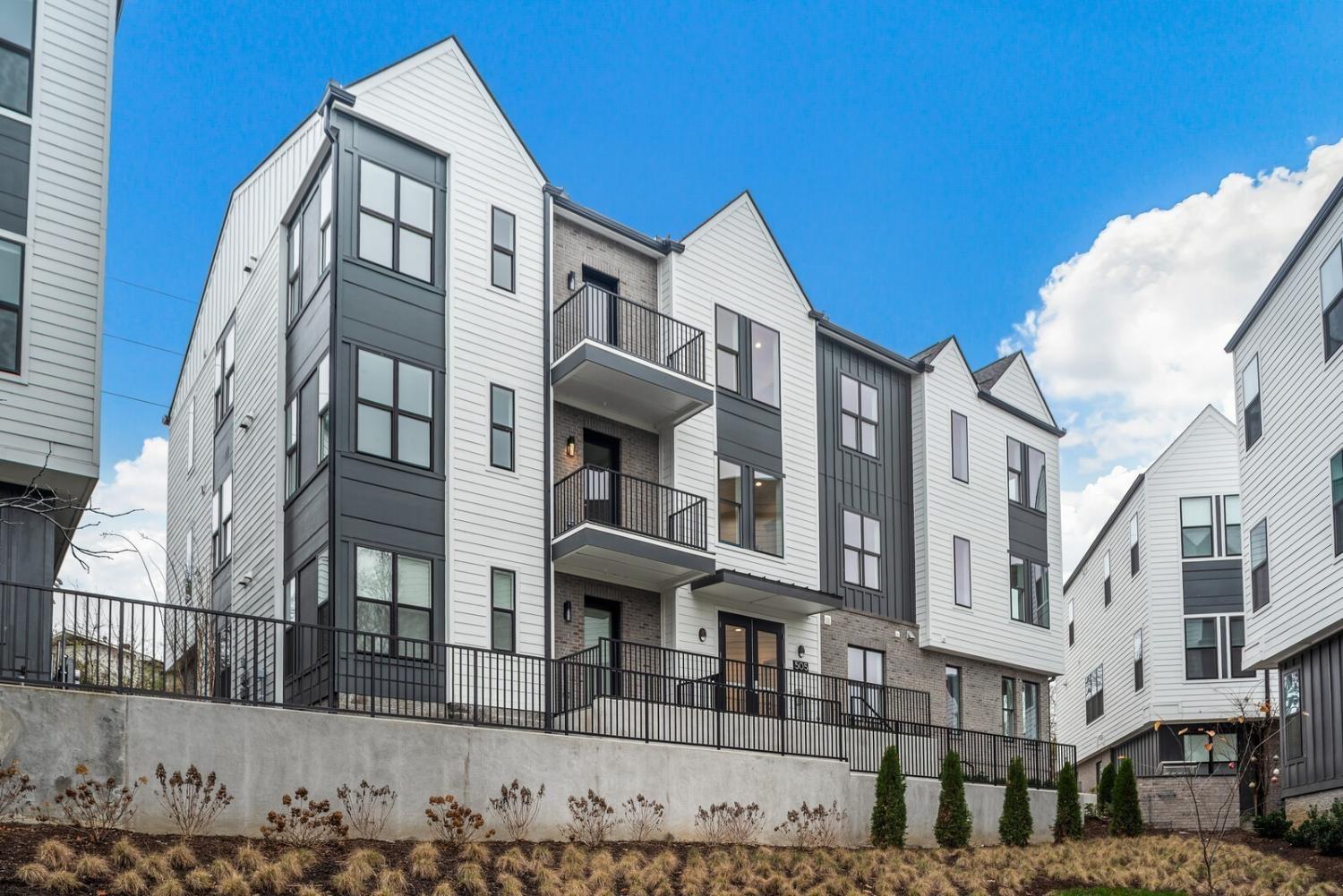 505-Community-Ct For Sale