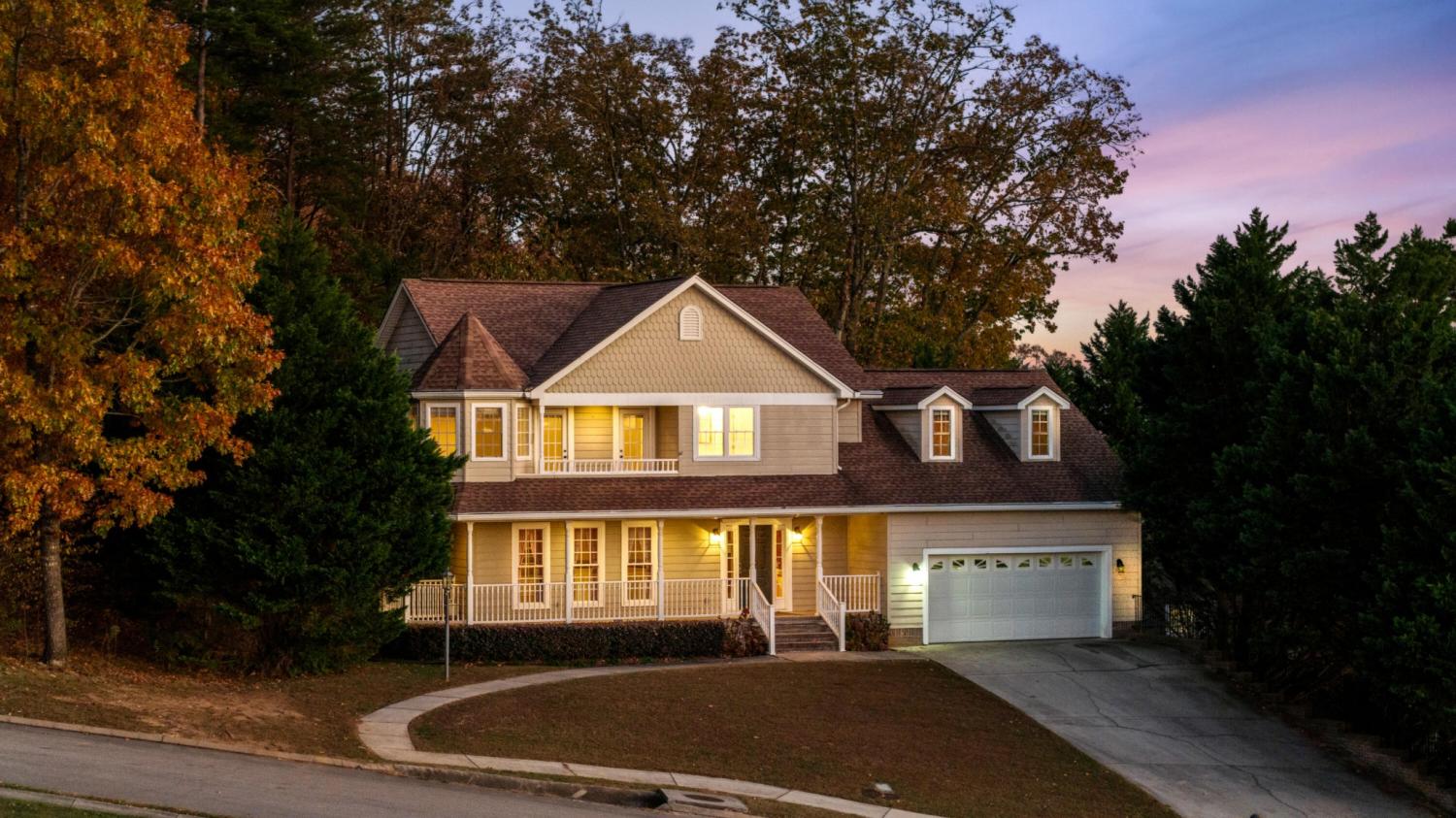 1076-Cottage-Stone-Lane--NE For Sale