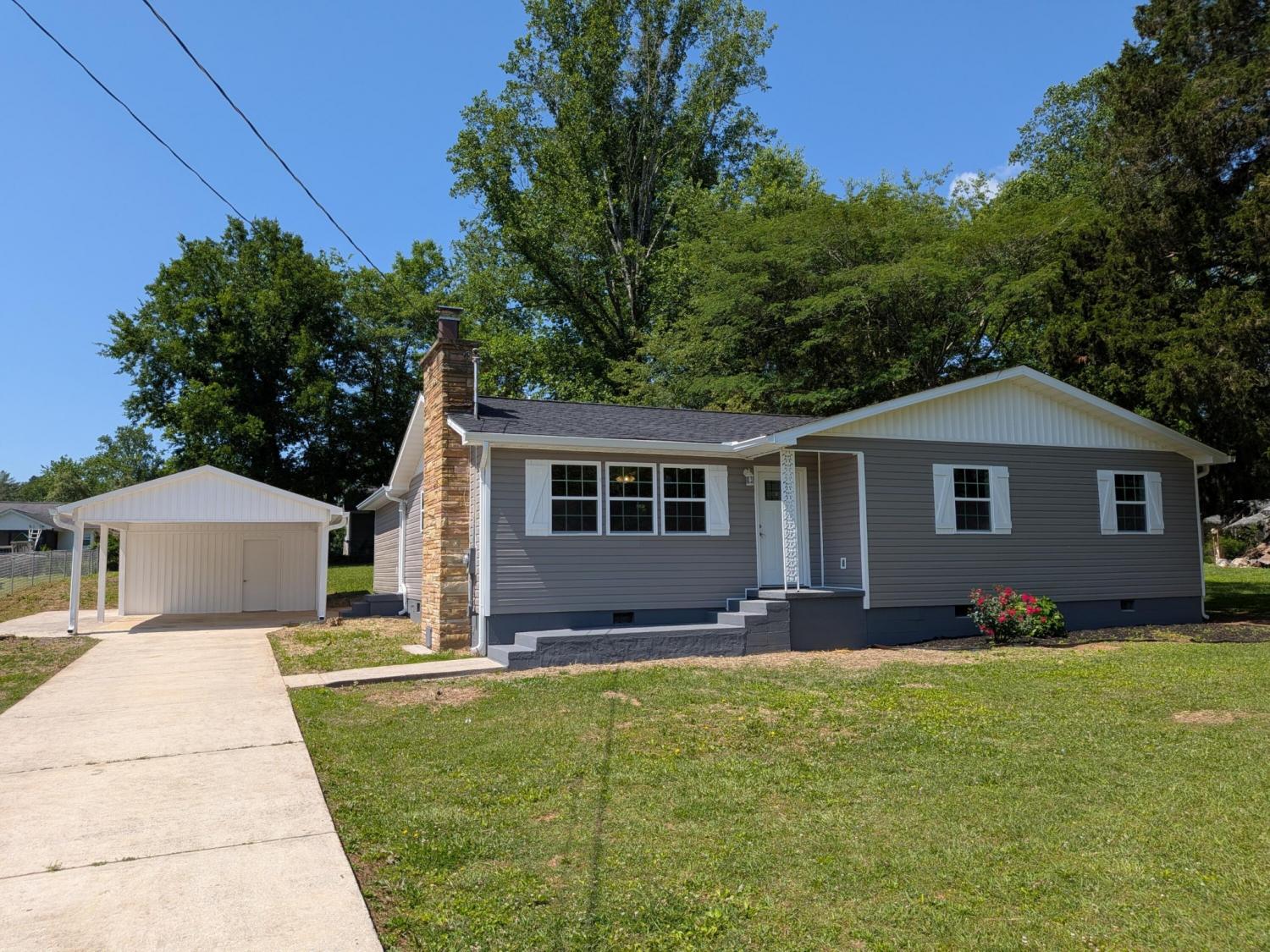 141-Redwood-Avenue For Sale