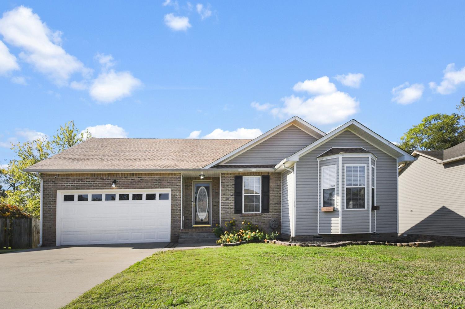 1556-Apache-Way For Sale