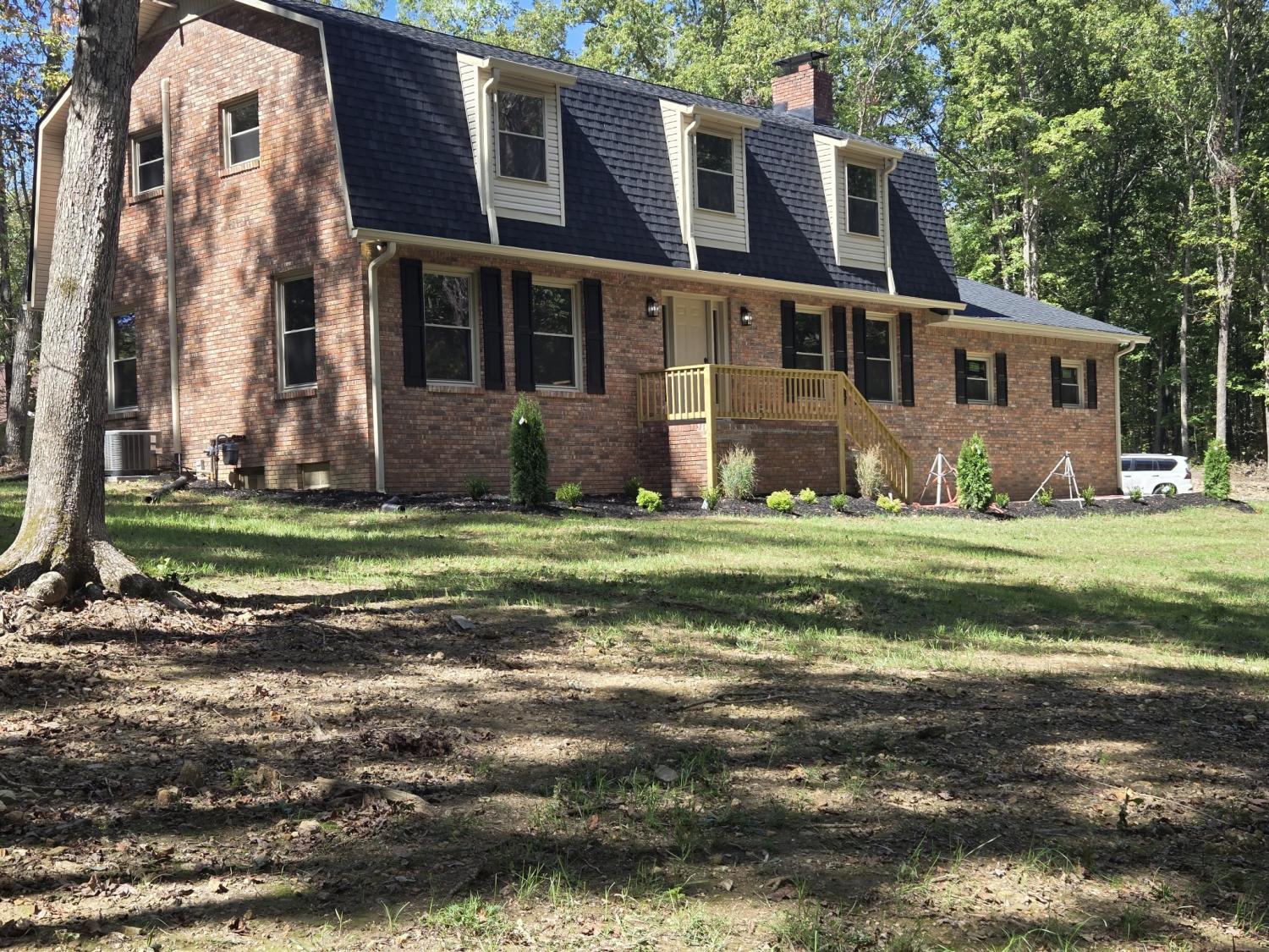 7-Bush-Ct For Sale