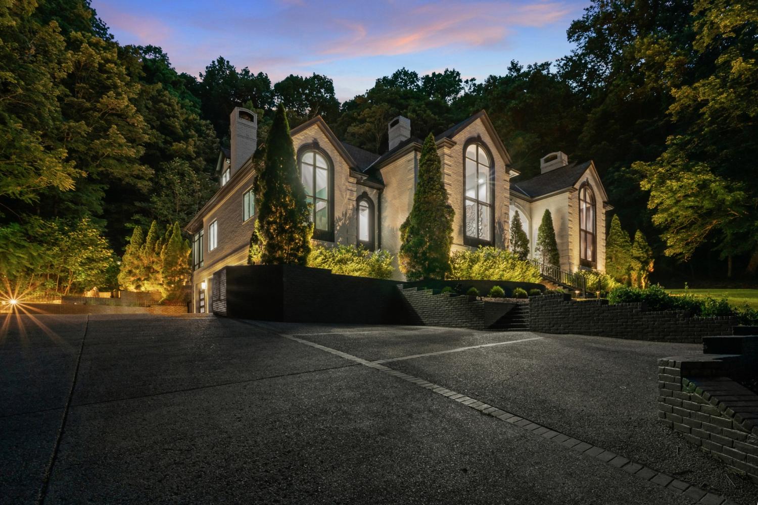 31-Annandale For Sale