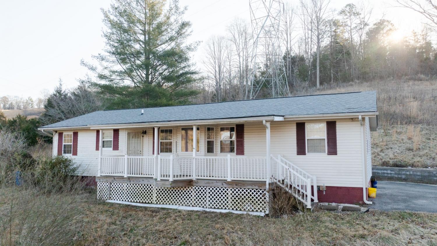120-Huckleberry-Ln For Sale