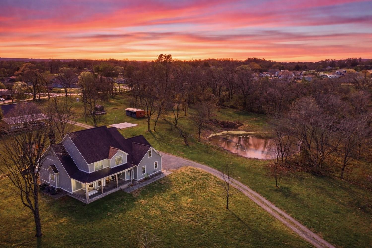 126-Laurelwood-Dr For Sale