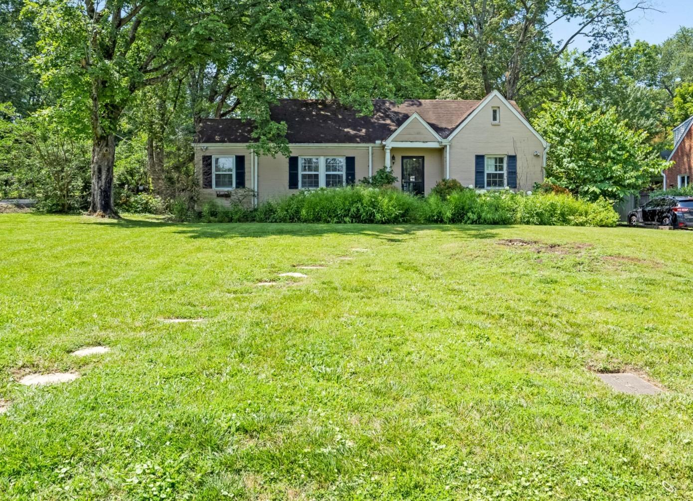 4207-Belmont-Park-Ter For Sale