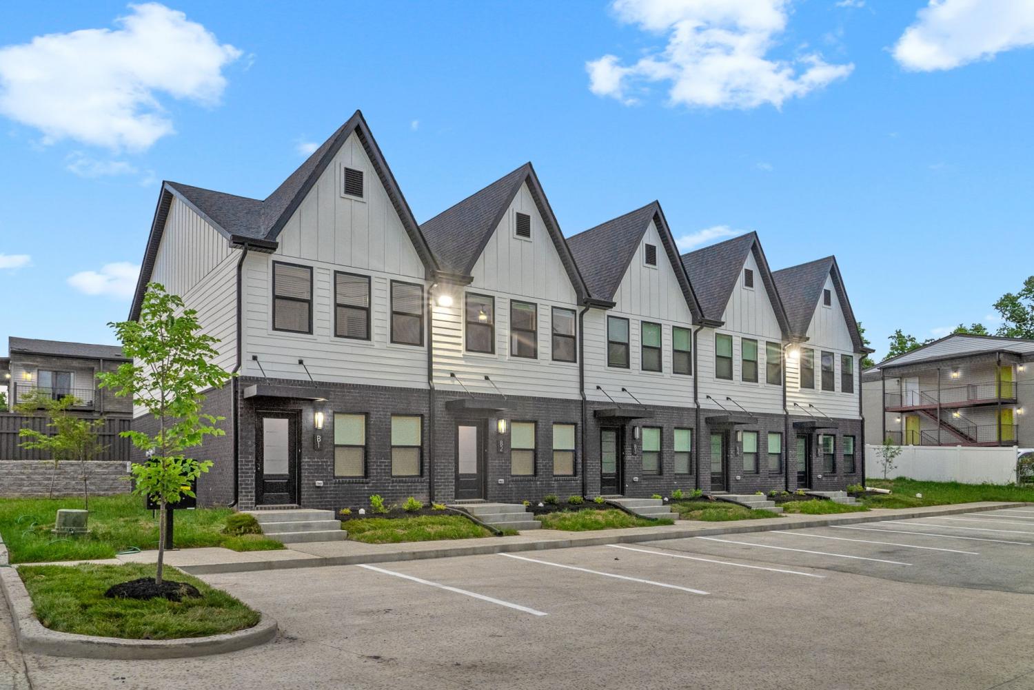 111-Hickory-Grove-Blvd For Sale