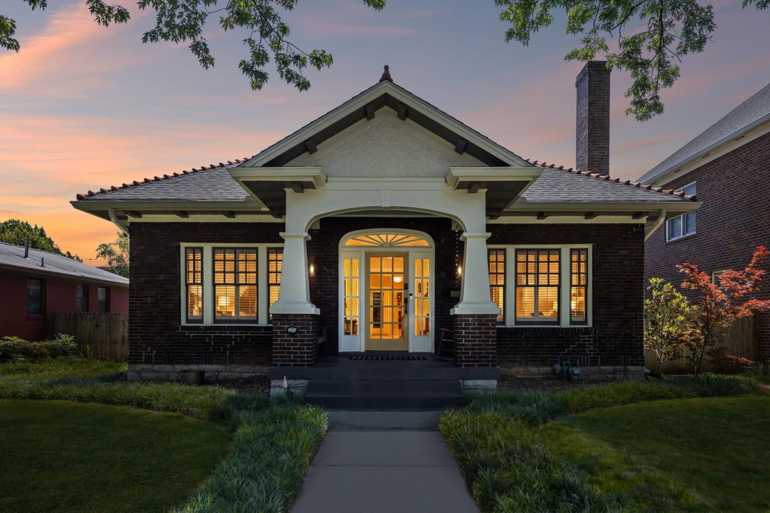 810-Russell-St For Sale