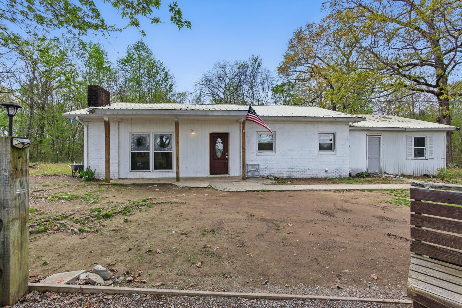 12-Dukes-Ln For Sale