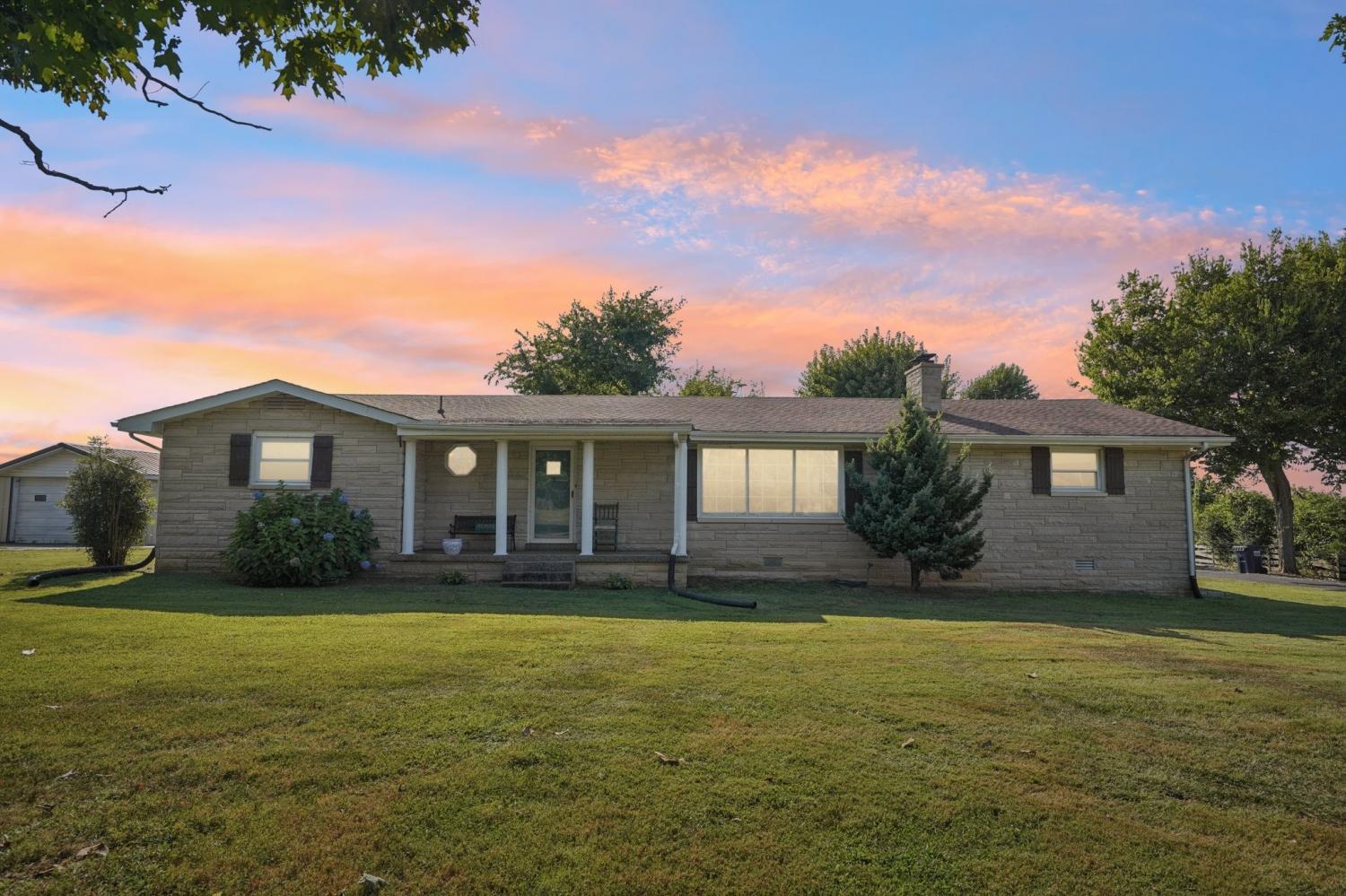 7559-Scottsville-Rd For Sale