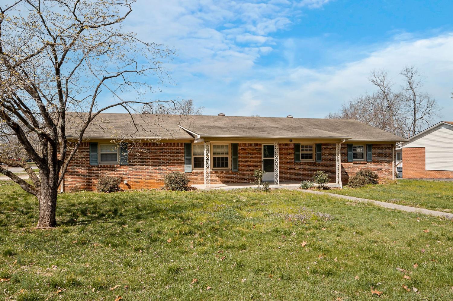 787-Clover-Hill-Dr For Sale