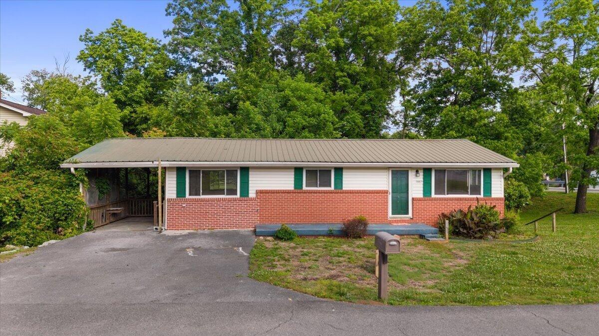 1665-Harle-Avenue--NW For Sale