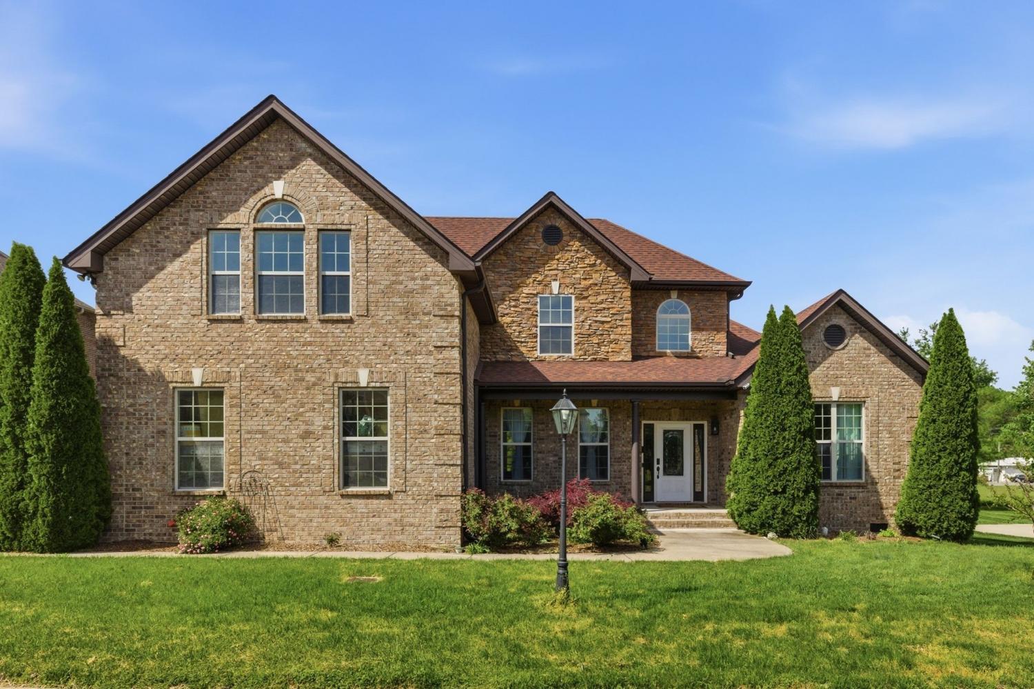 720-Hardys-Ct For Sale