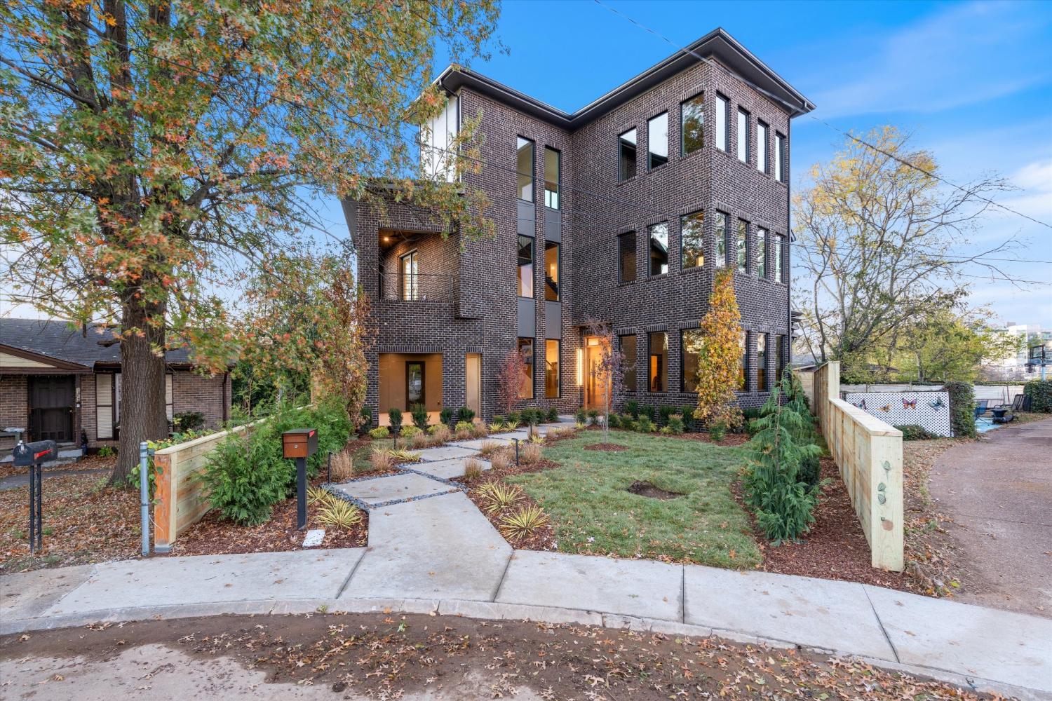 1309-Southside-Cir For Sale