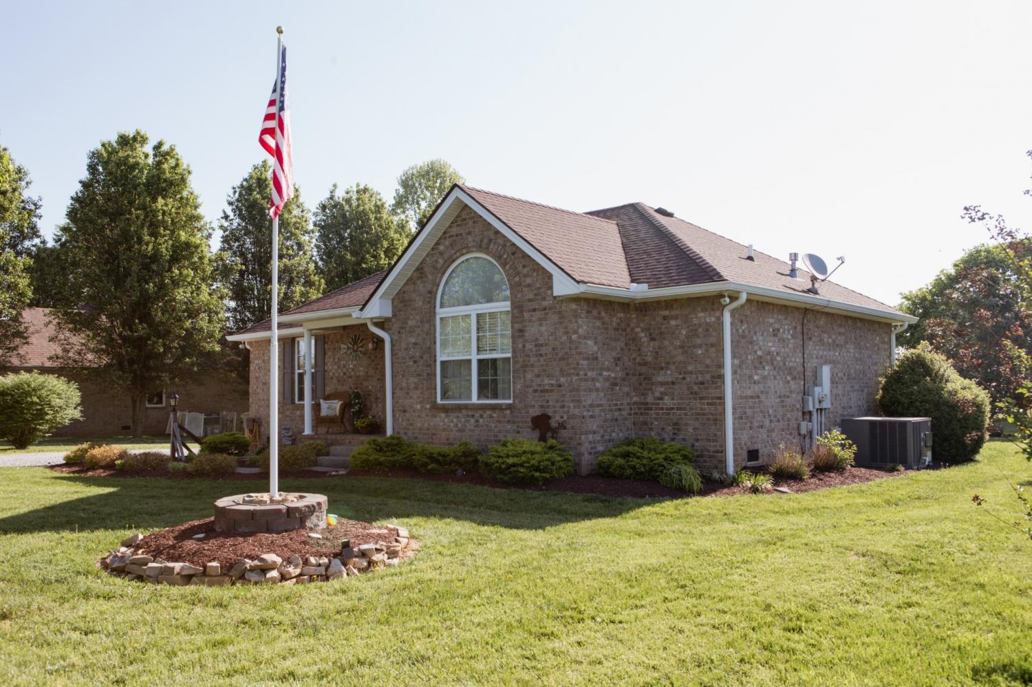 119-Irish-Oaks-Dr For Sale