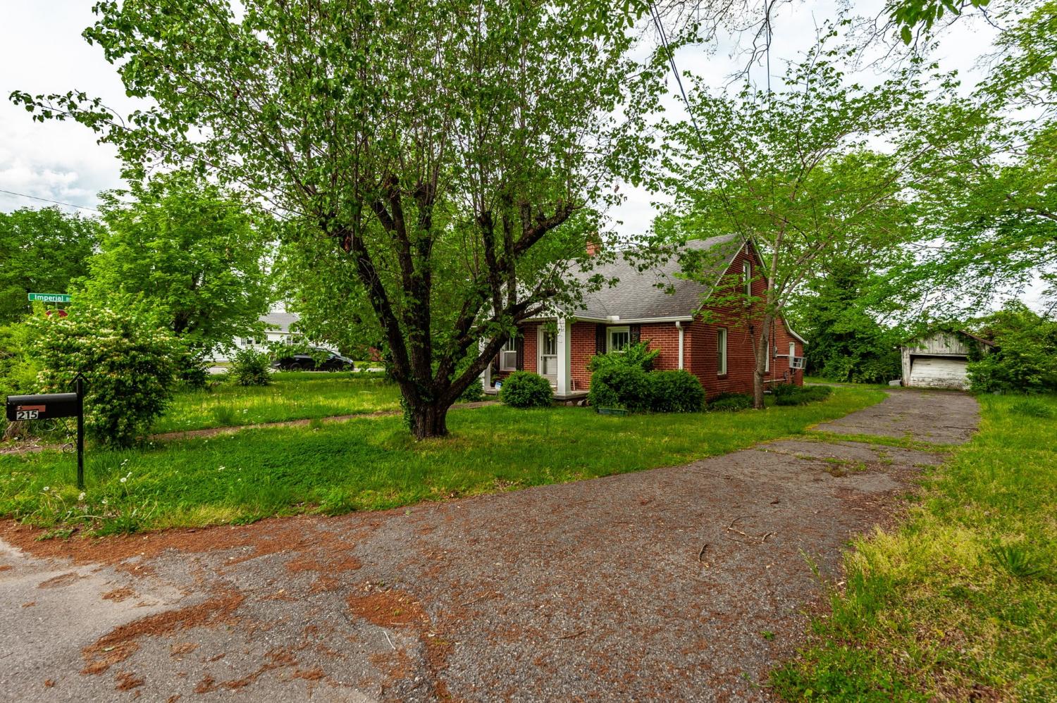 215-Shivel-Dr For Sale