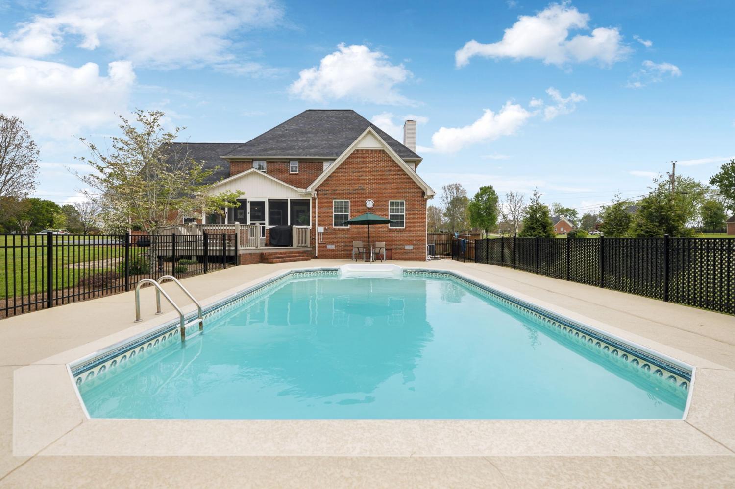 1401-Caroline-Ct For Sale