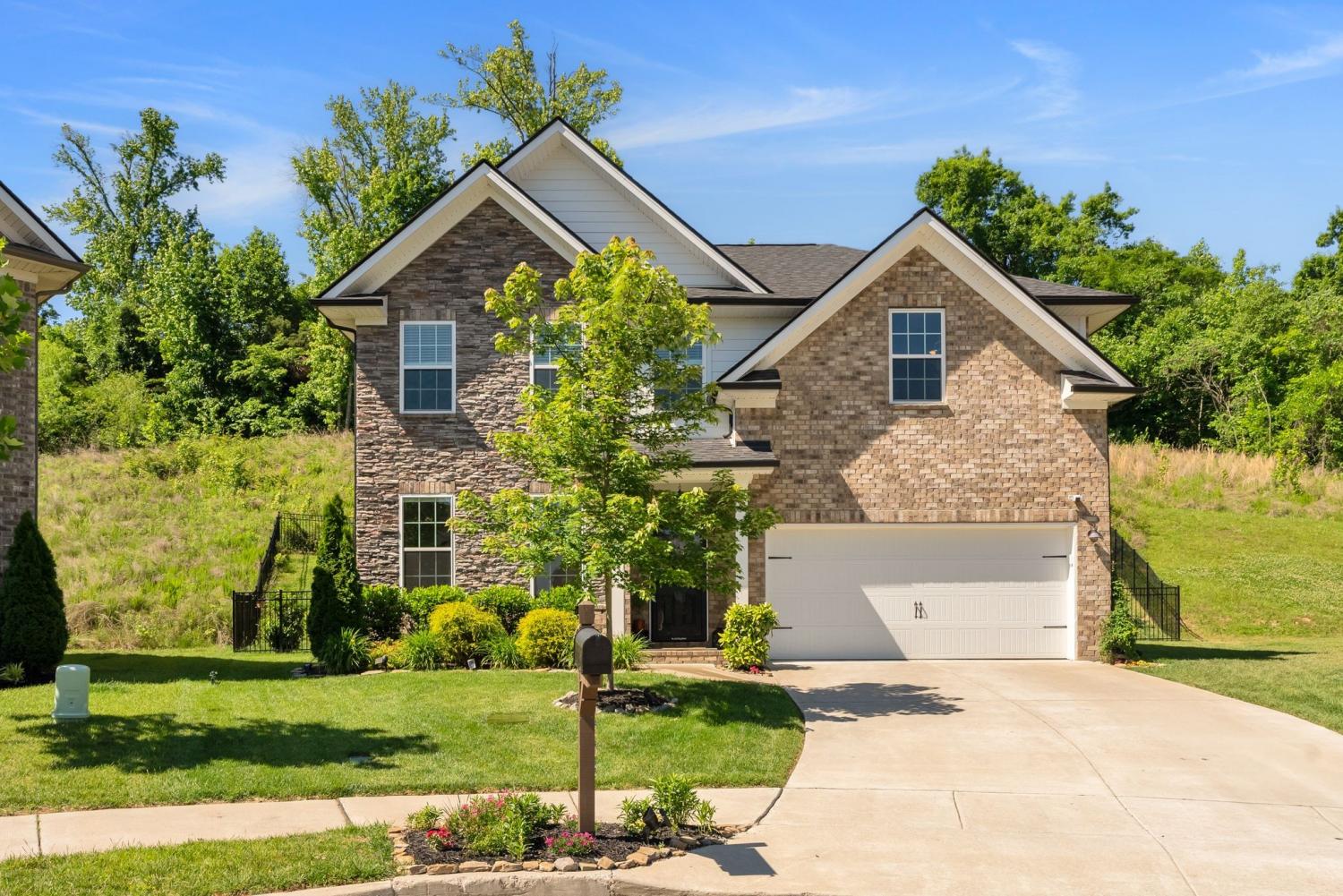 7908-Silver-Oak-Ct For Sale