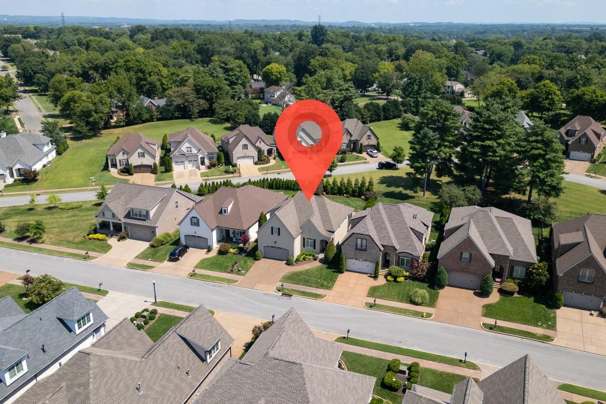 901-Fairington-Pvt-Way For Sale