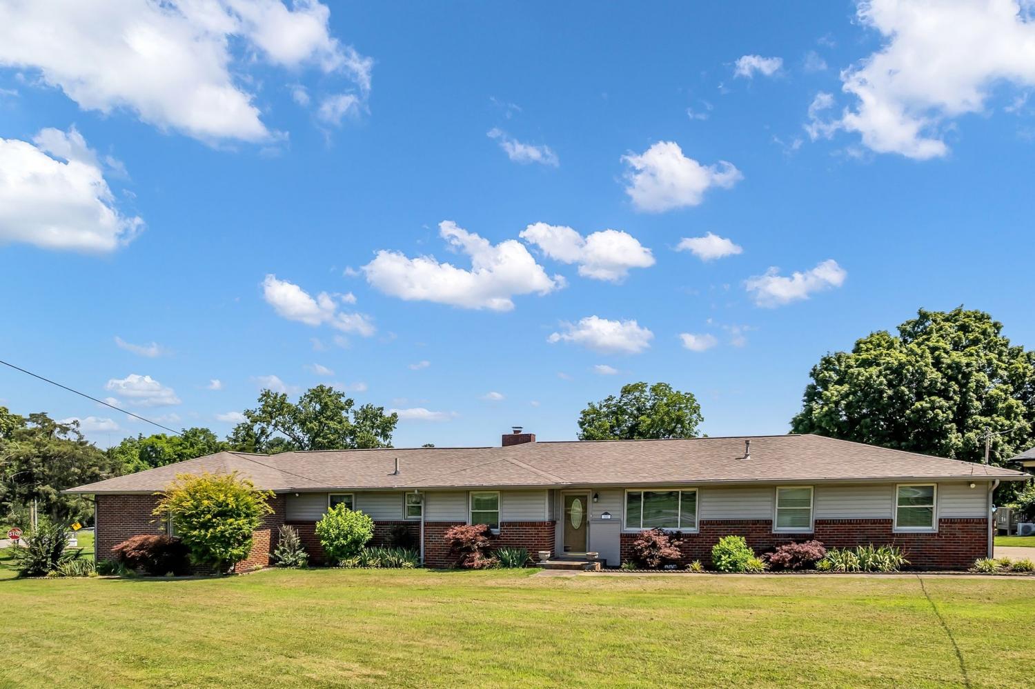 101-Cedarwood-Dr For Sale