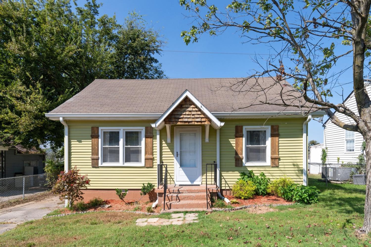 605-Annex-Ave For Sale