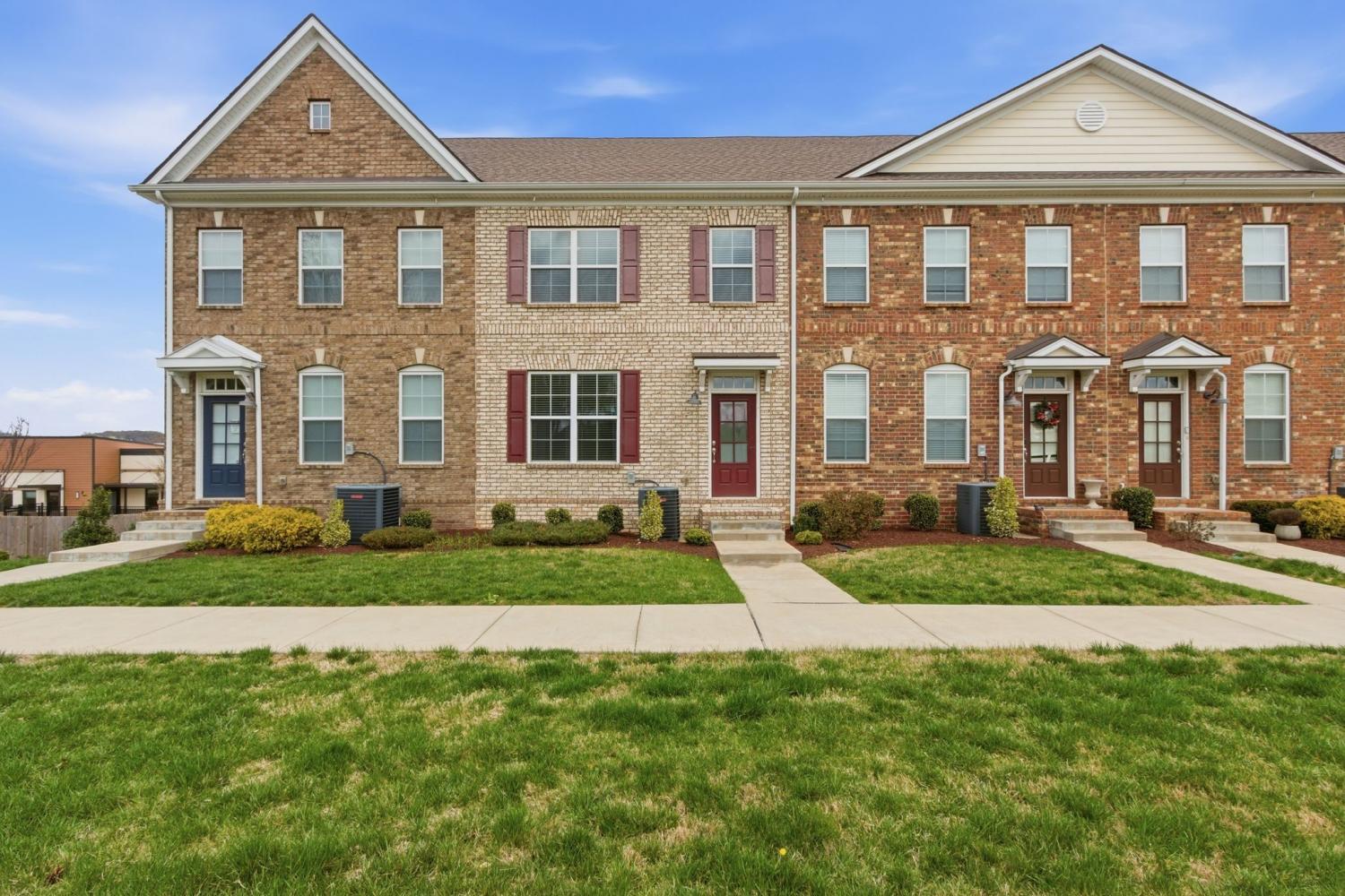 204 Kinsale Dr TN 37174 For Sale - 