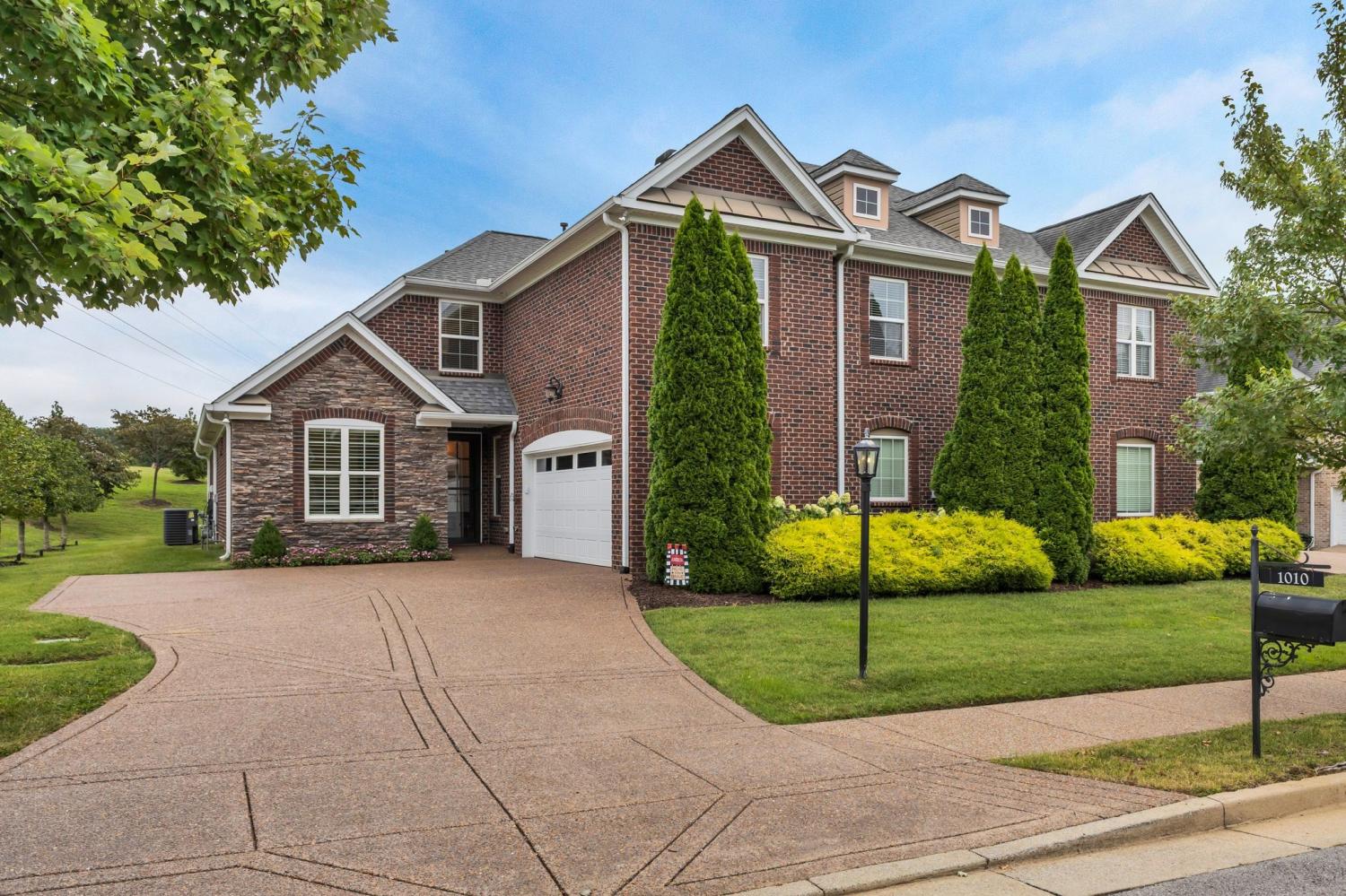 1010-Larkwood-Dr For Sale