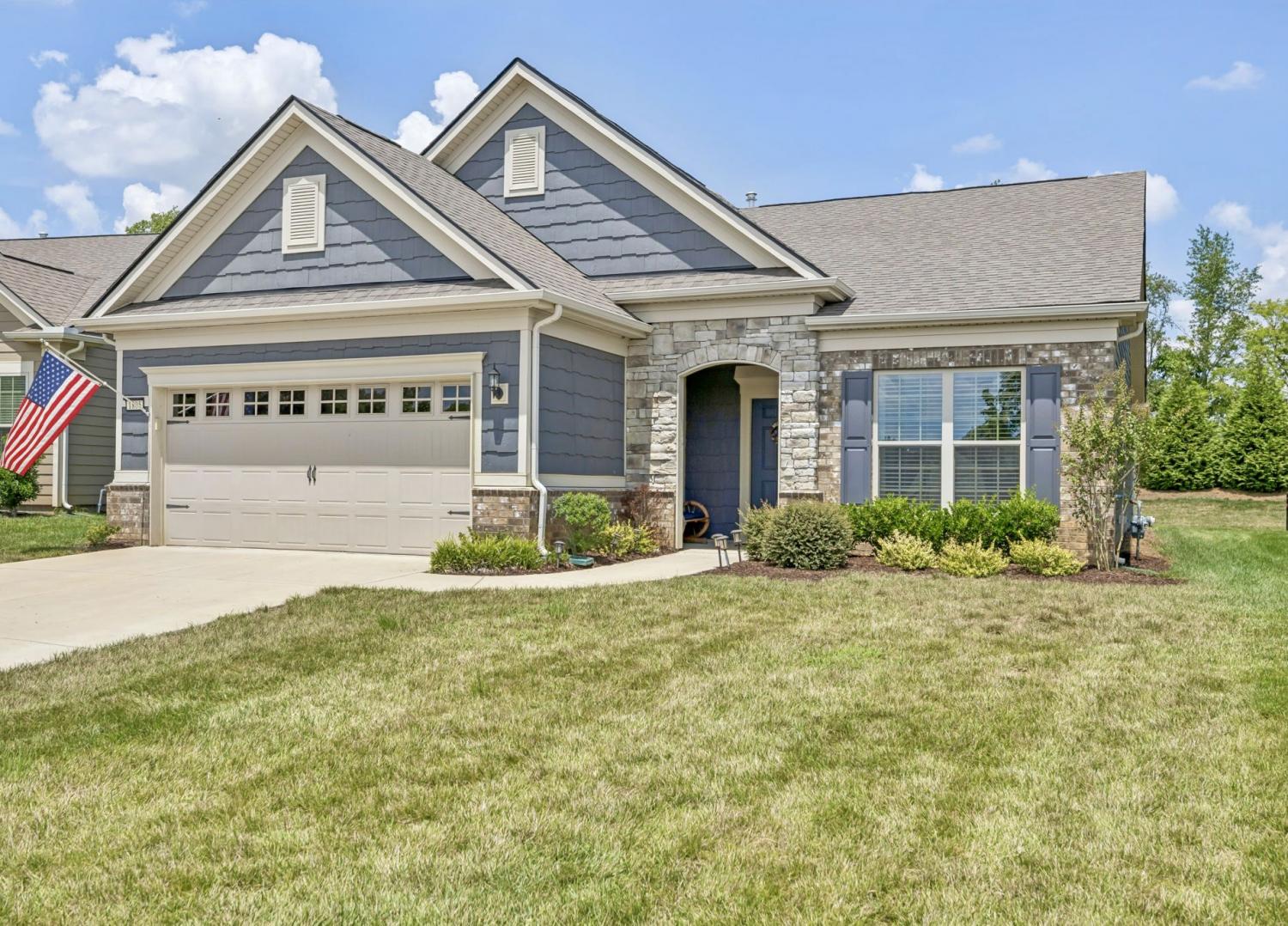 1805-Humphreys-Gln For Sale