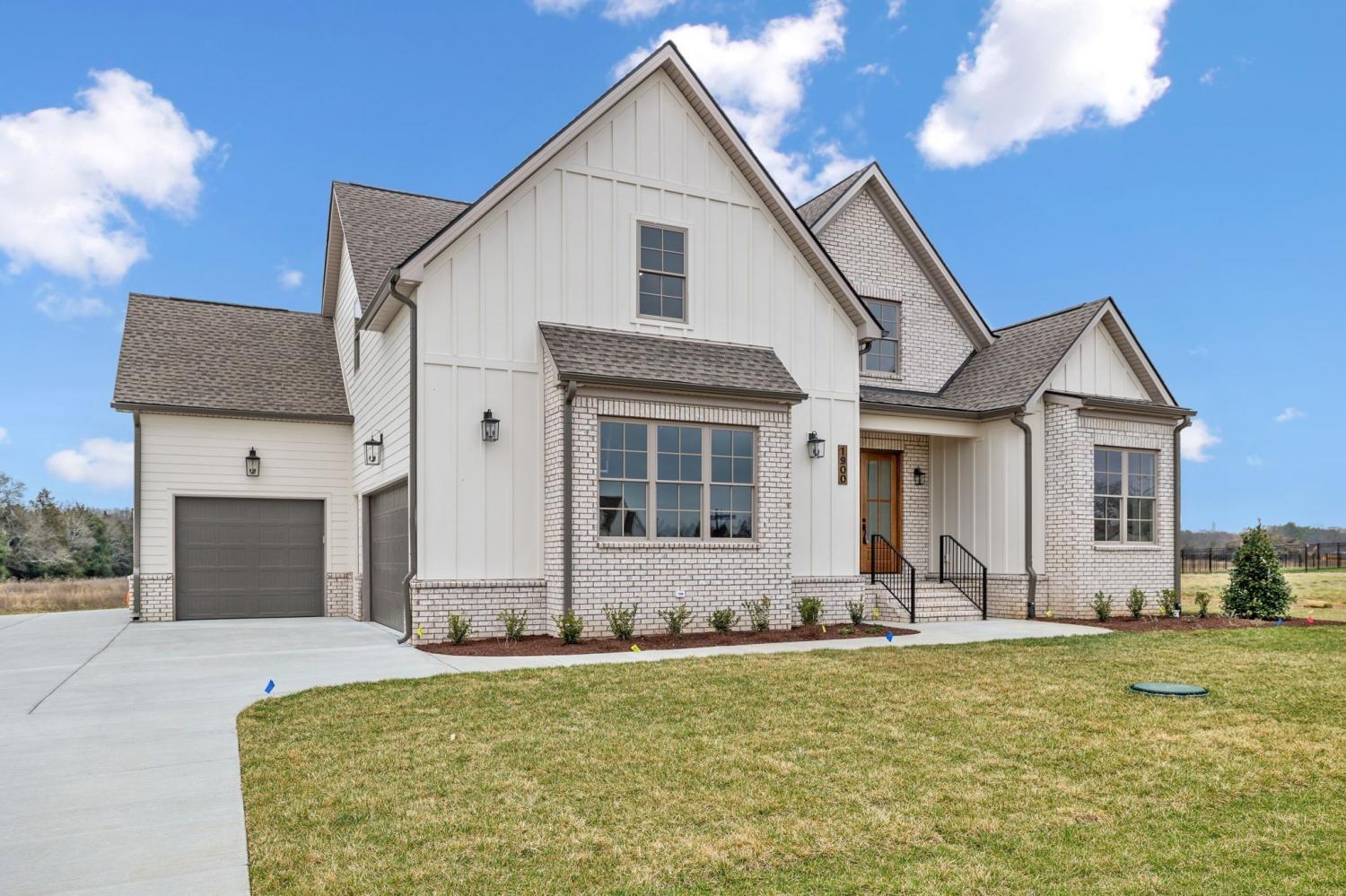 1900-Martha-Washington-Way For Sale