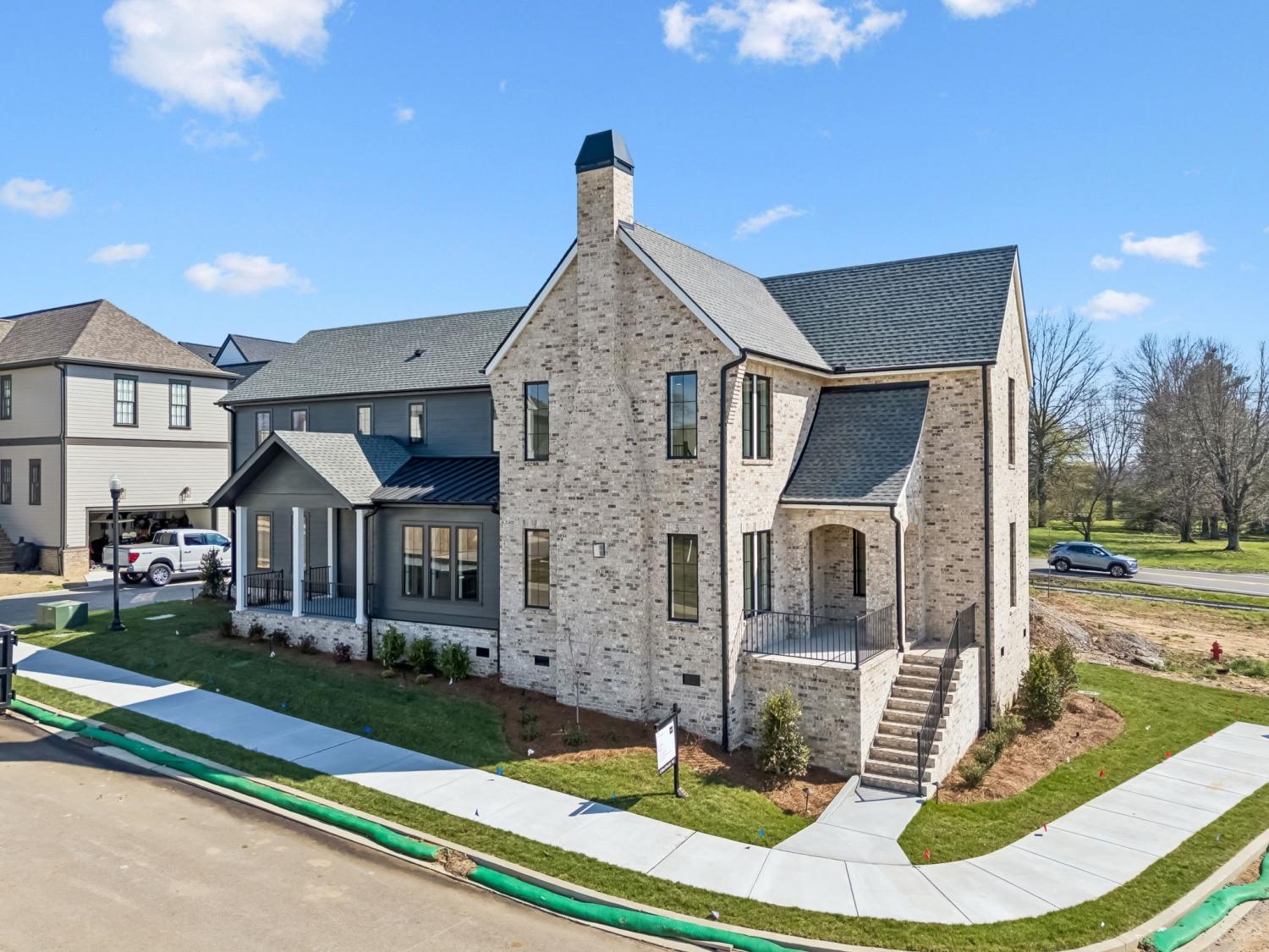 124 Mitford Ln, W TN 37174 For Sale - 