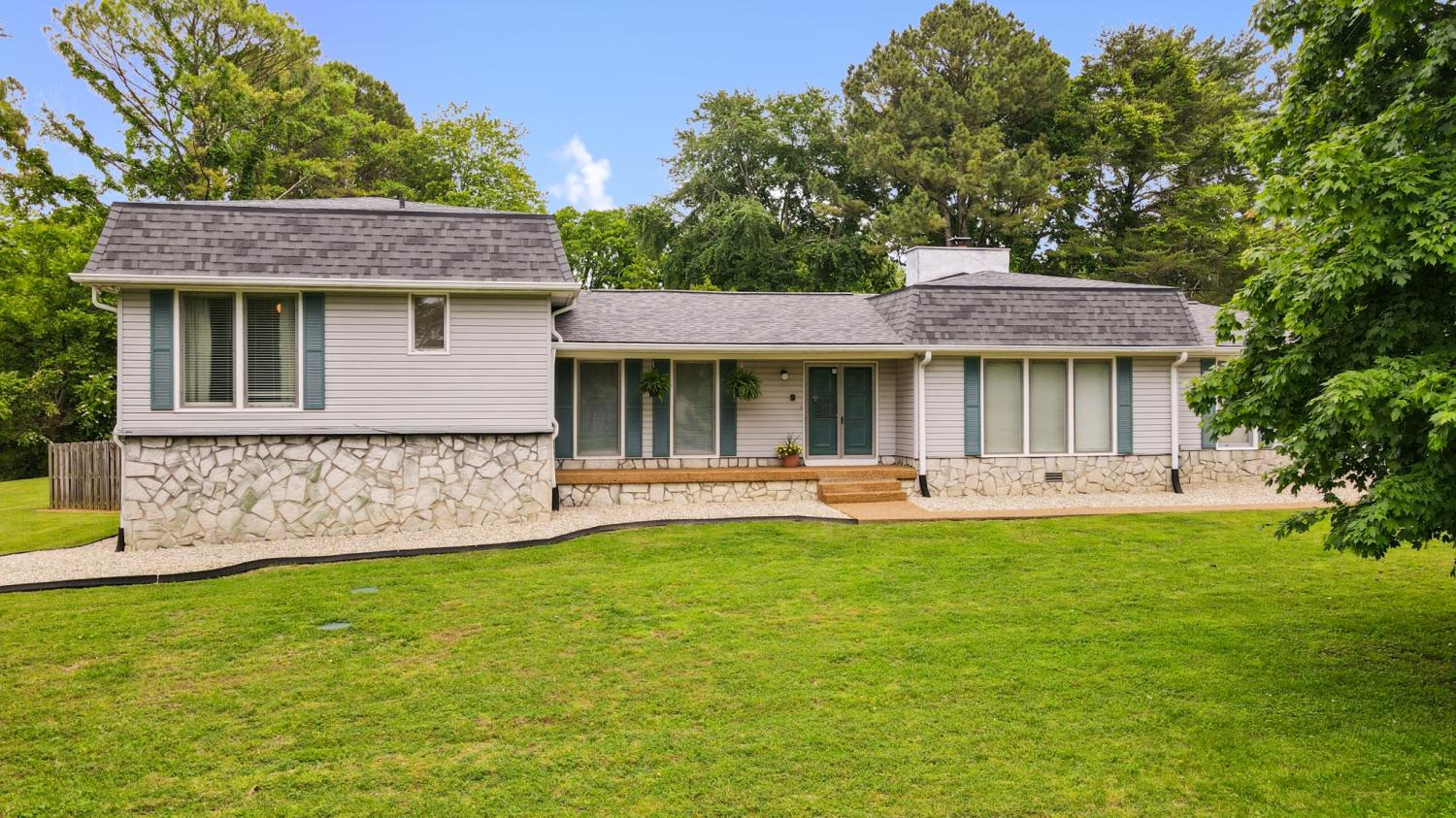 5024-Lakeridge-Dr For Sale