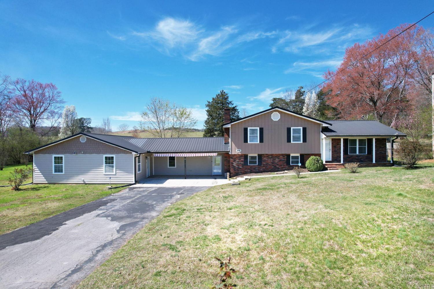 906-Diamond-Circle For Sale