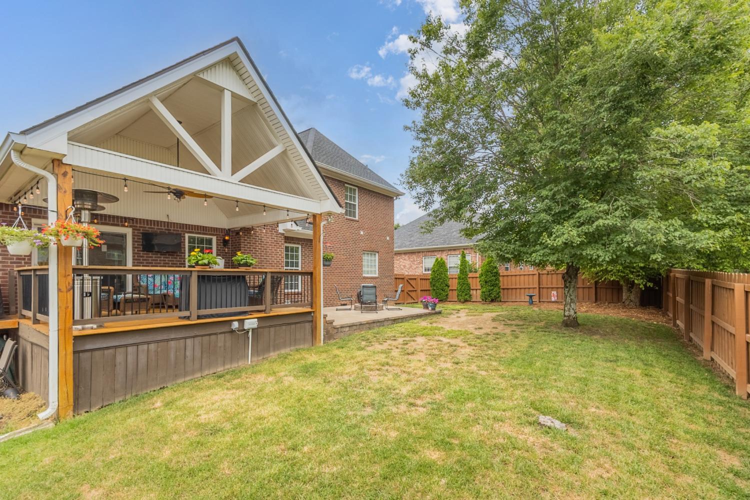 2766-Trasbin-Ct For Sale