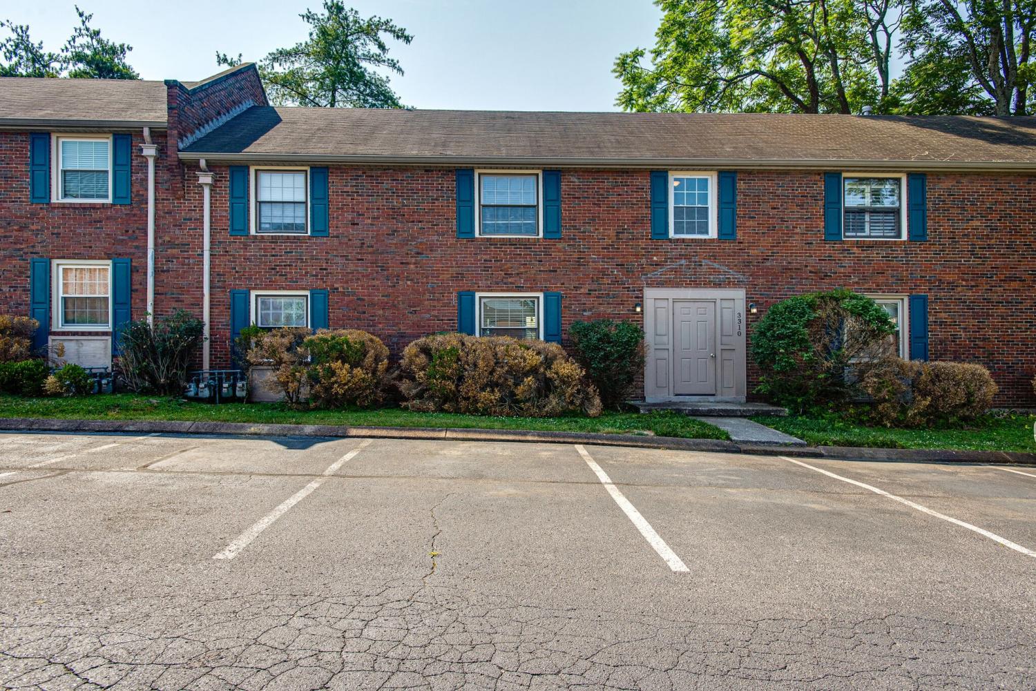 3310-Long-Blvd For Sale