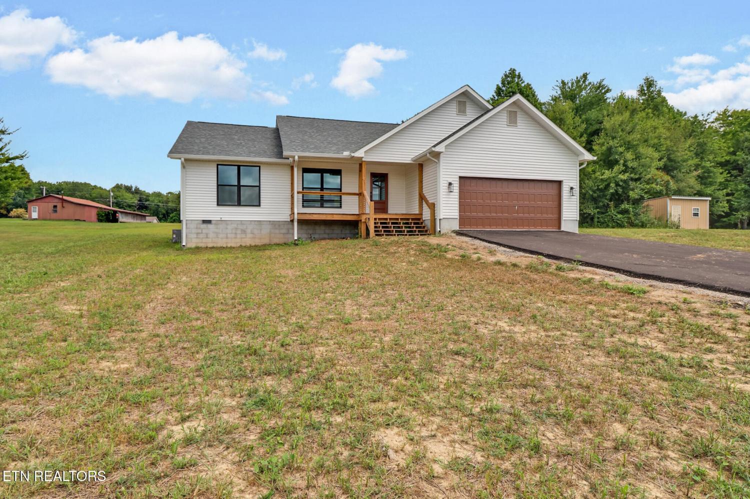 121-Willow-Lake-Drive For Sale