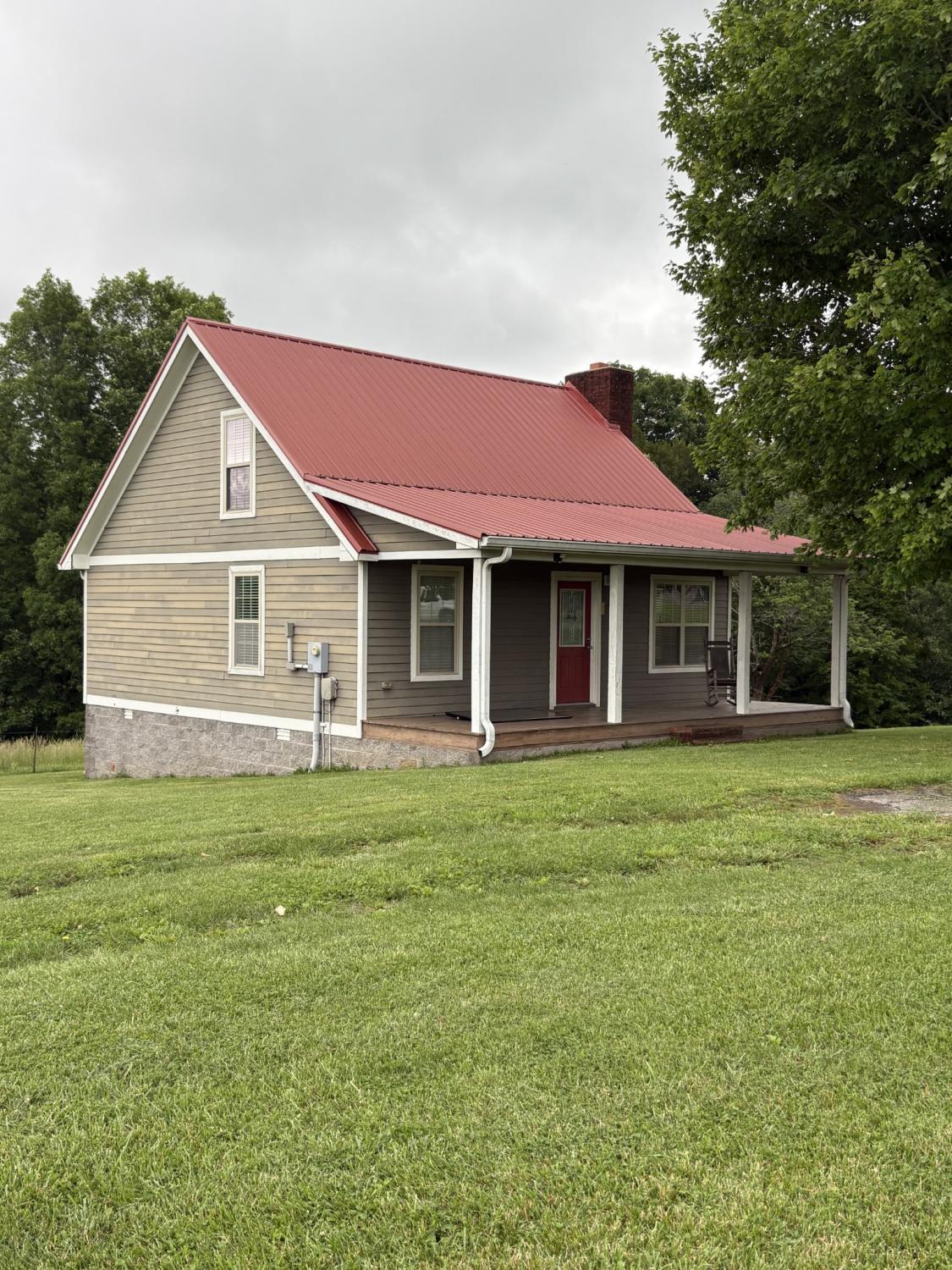 412-Hawkins-Rd For Sale