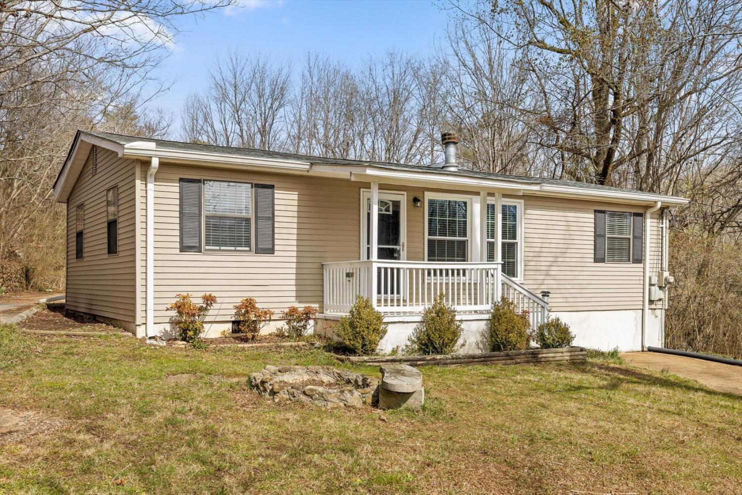 621-Courtney-Lane For Sale