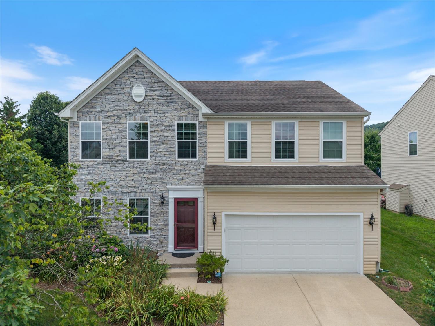 824-Gloucester-Ln For Sale